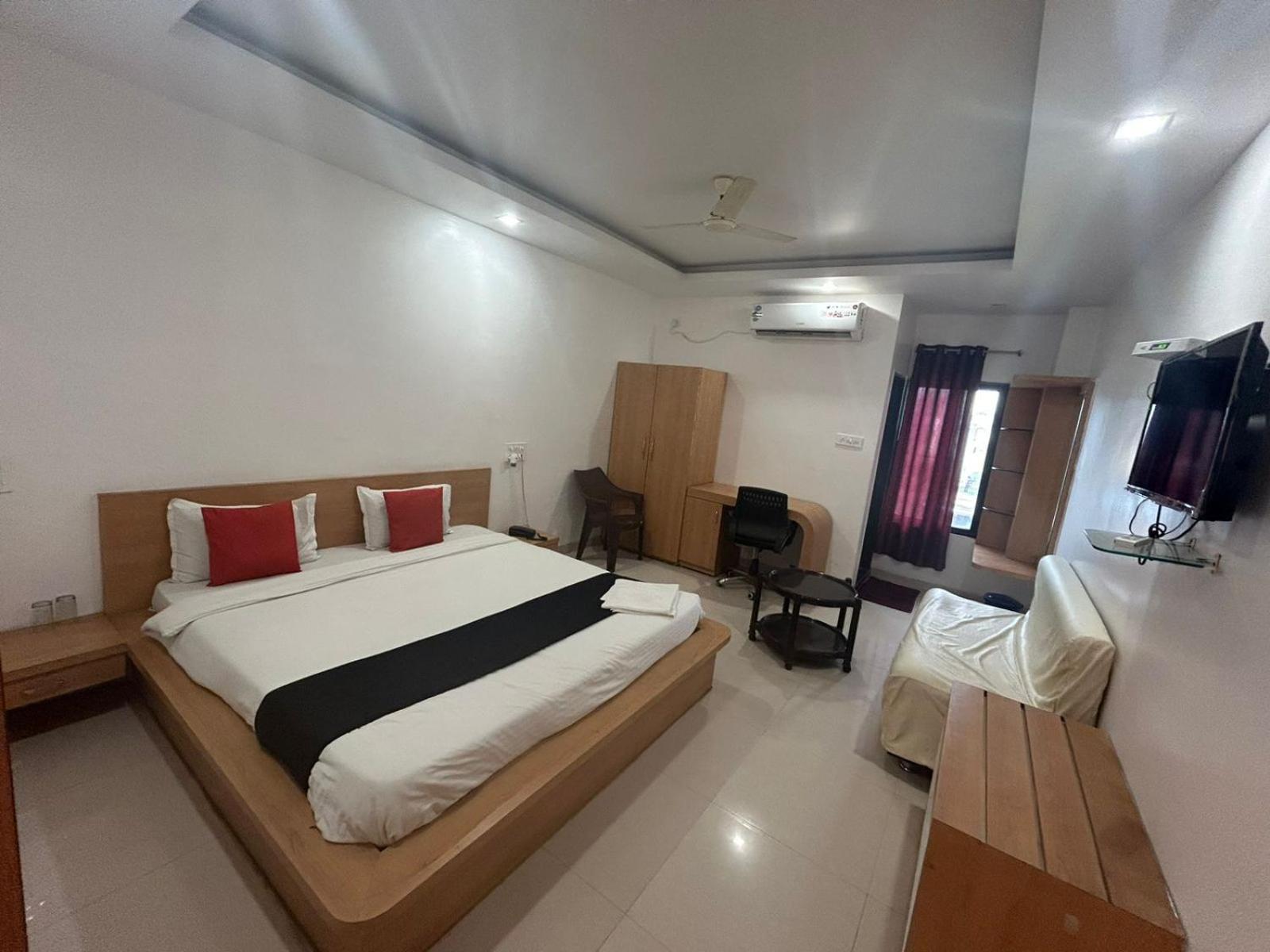 Hotel Tawa Plaza Itarsi Екстер'єр фото
